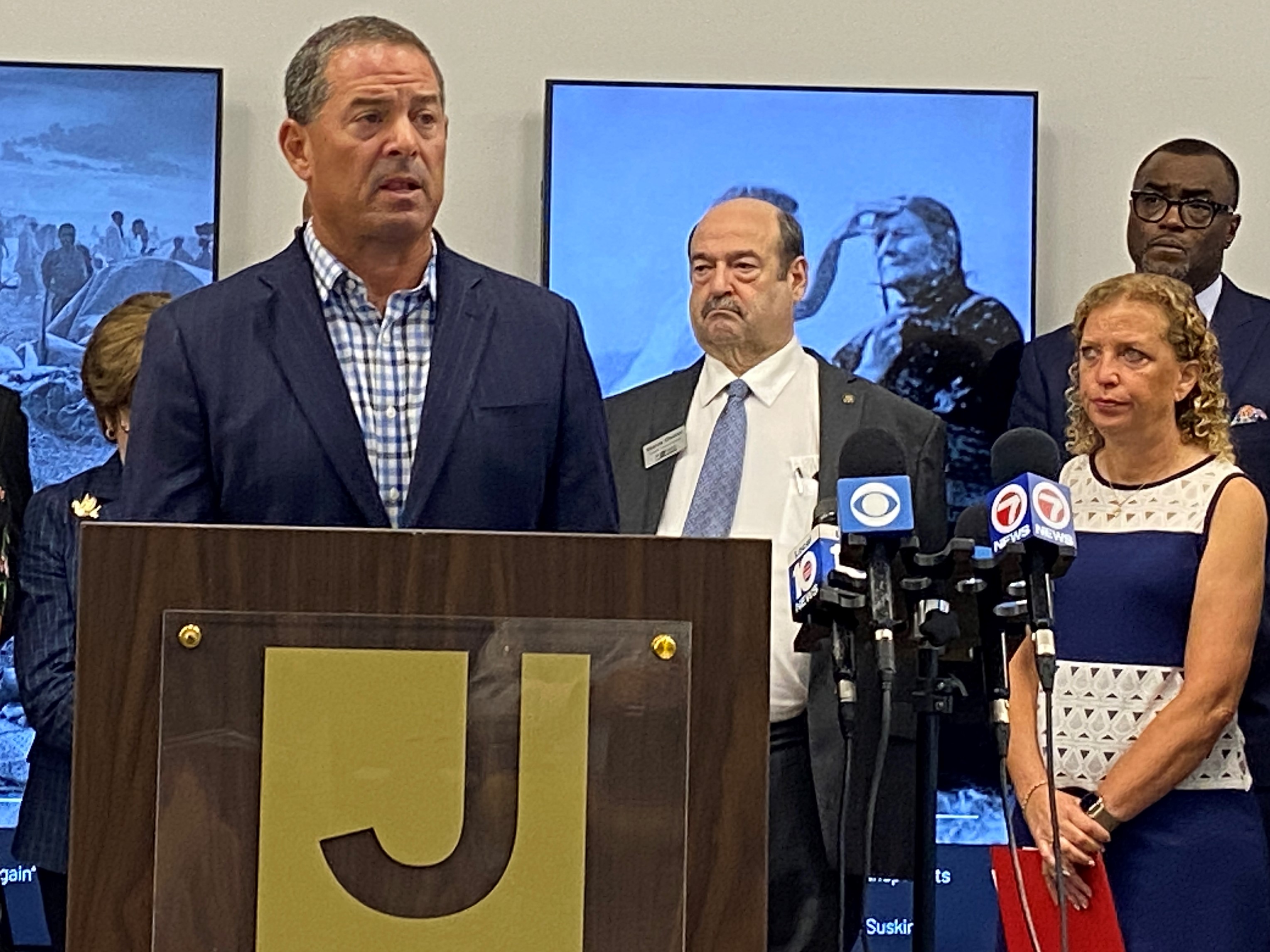 Broward Mayor Michael speaks out against recent acts of antisemitism and racism at a news conference today with other elected officials, community members, and religious leaders.